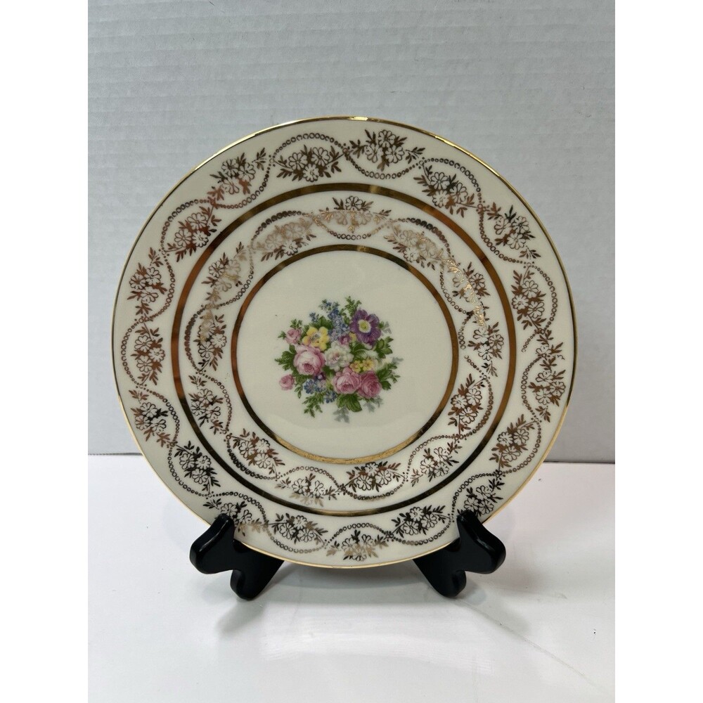 Atlas China Salad Dessert Plate Warranted 22 Karat Gold Filigree Floral 7”